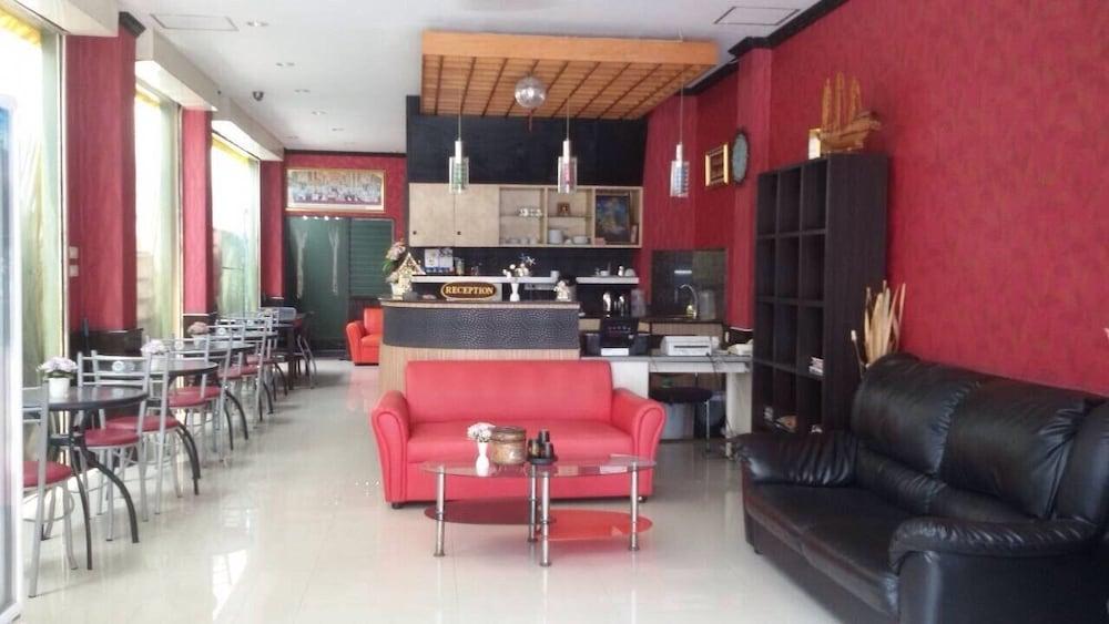 Be My Guest Boutique Hotel Phuket Exteriör bild
